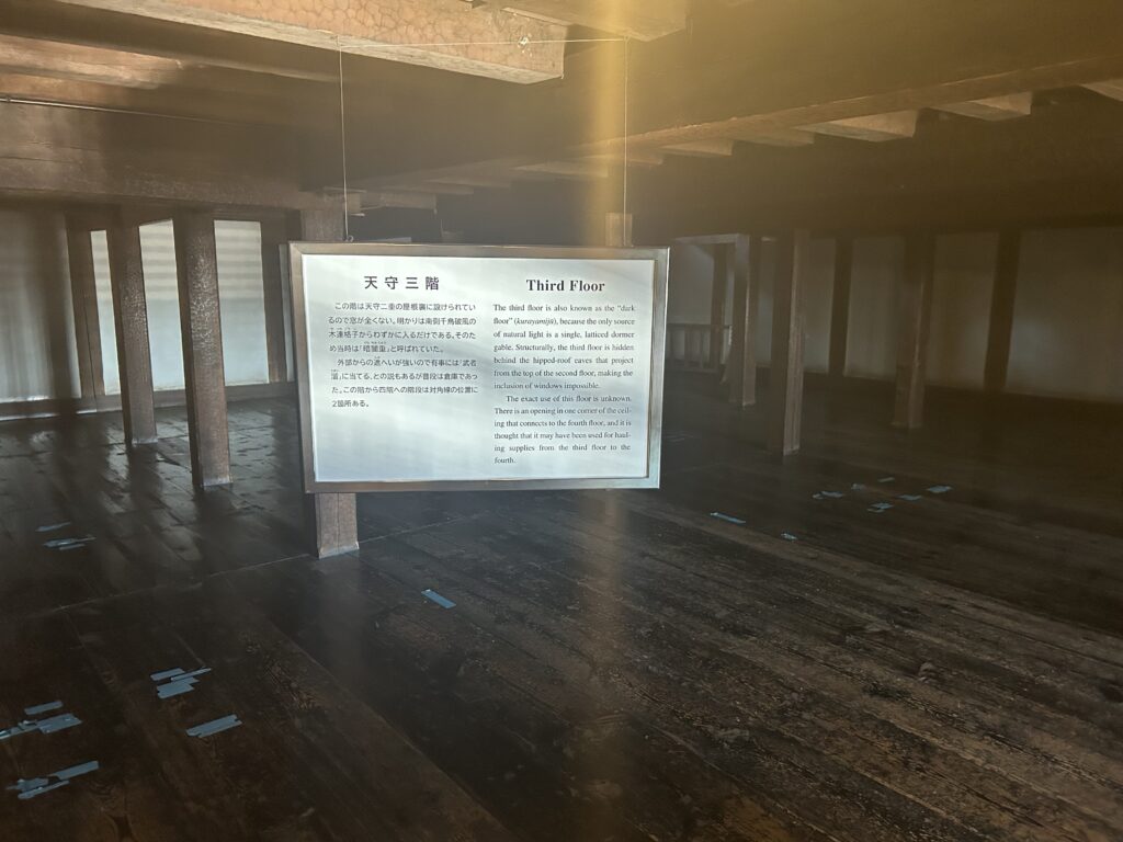 松本城天守3階の様子。