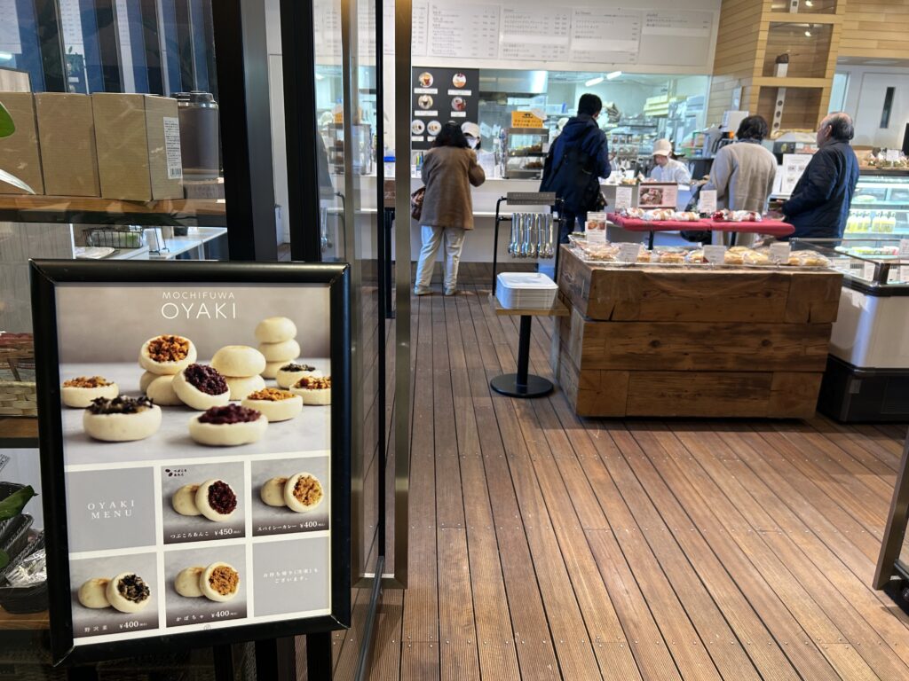 信州名物のおやきも豊富