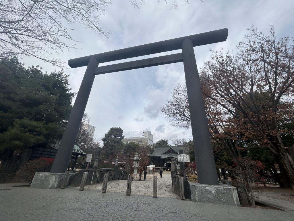 四柱神社の鳥居