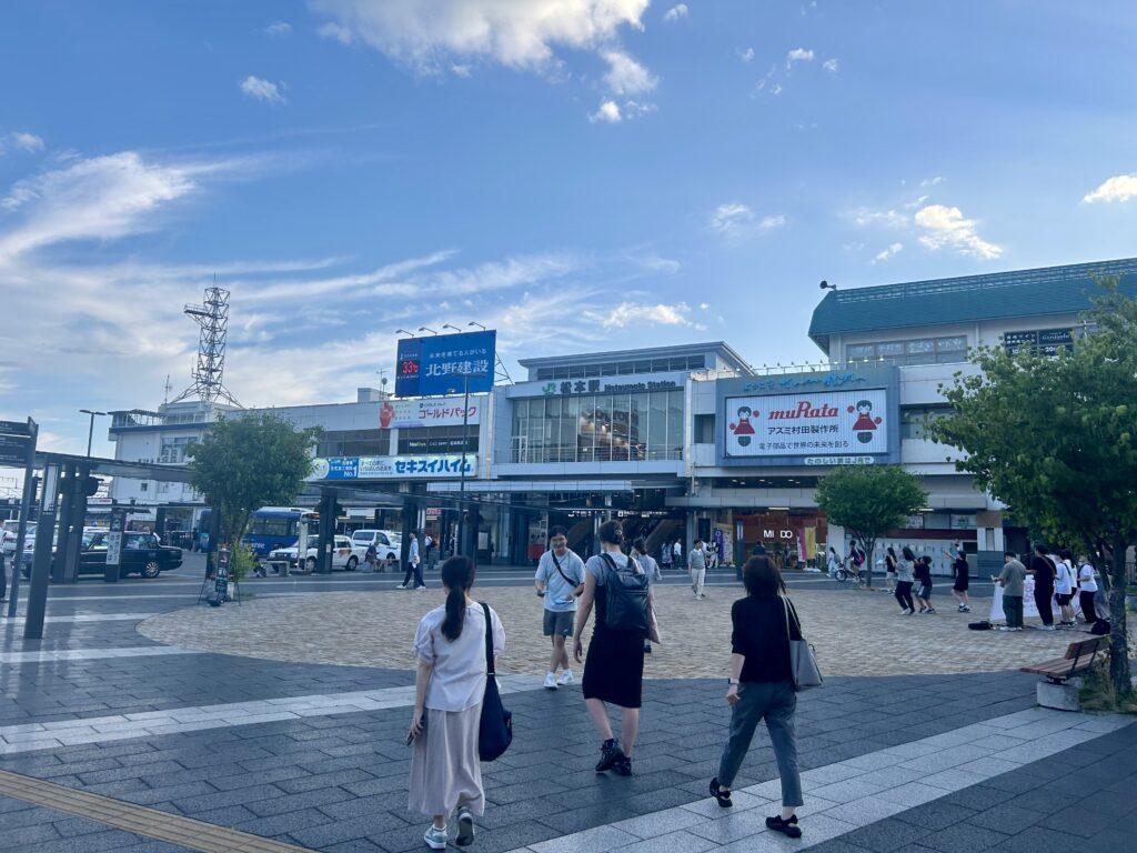 松本駅前